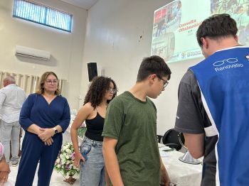 FOTOS - ENTREGA DOS ÓCULOS - PROGRAMA BONS OLHOS PARANÁ