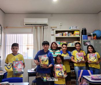 FOTOS - KITS ESCOLARES