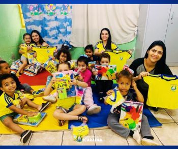 FOTOS - KITS ESCOLARES