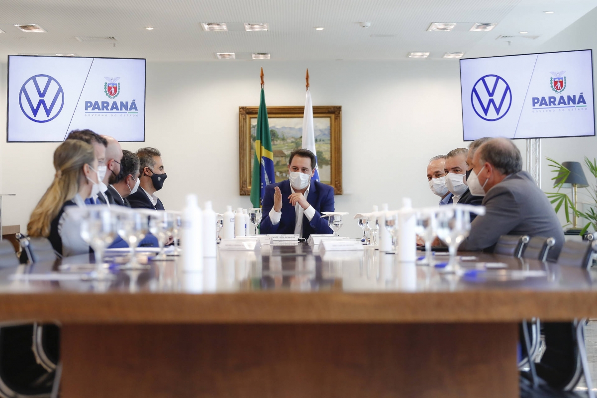 Parceria com a Volks permite ao Estado ampliar investimento em saúde e capacitação