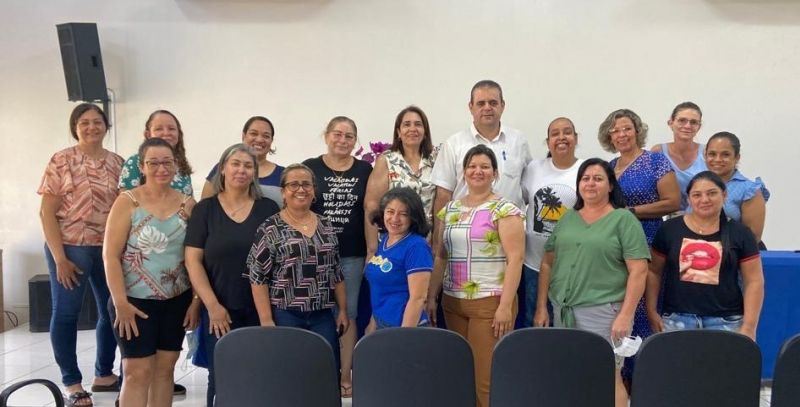 Encontro no auditório da Secretária Municipal de Educação marca fechamento anual e com palavras de agradecimento do Prefeito Marcos Alex a toda equipe educacional. 